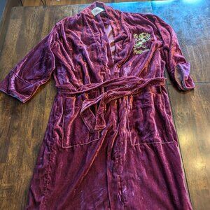 PB teens Hogwarts Gryffindor Robe - size S/M